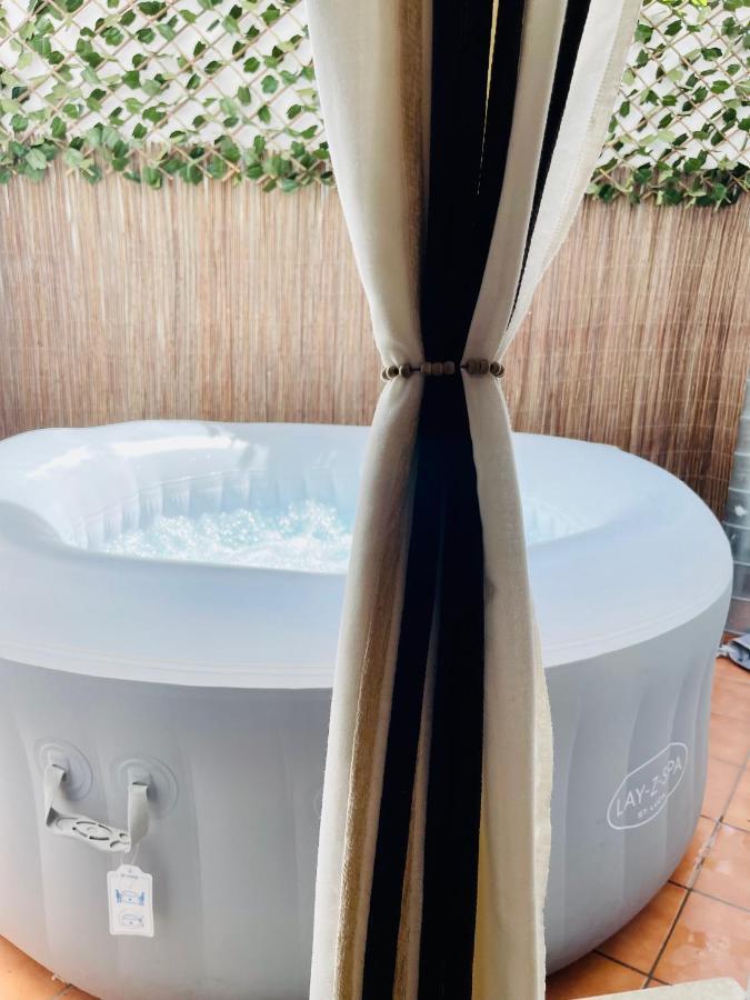Alaudae Apartamentos -Centro- Garaje Privado-Jacuzzi Exterior Bajo Peticion - Mérida Zewnętrze zdjęcie